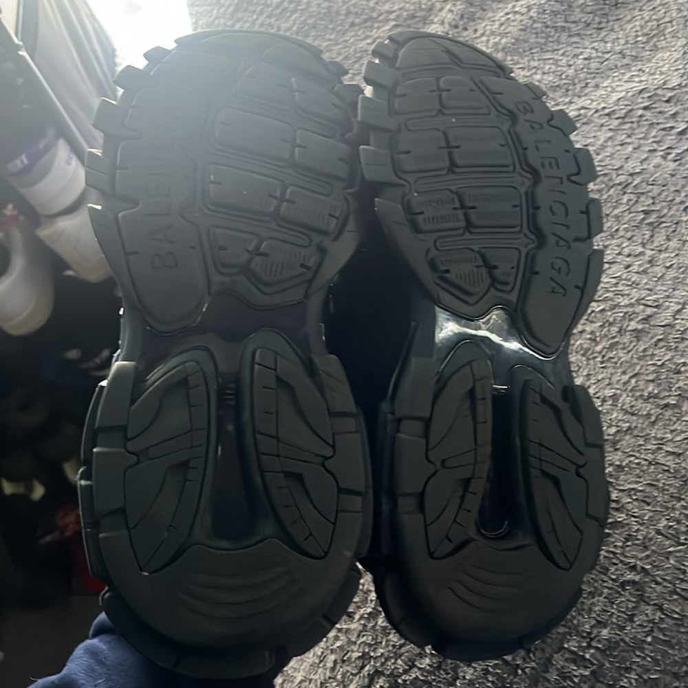 Blue Pearl Balenciaga tracks new - Picture 2 of 5